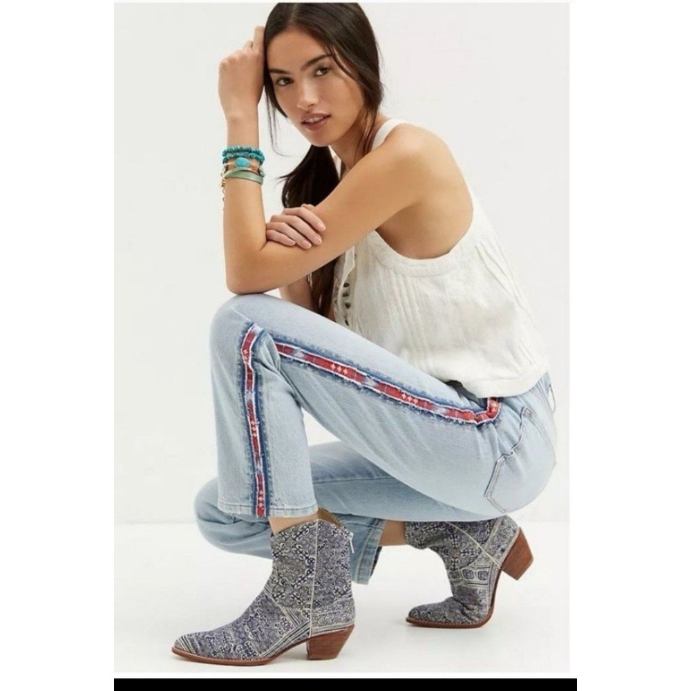Pilcro Anthropologie Jeans‎ Womens 29 Blue Denim Aztec Southwestern Cowgirl